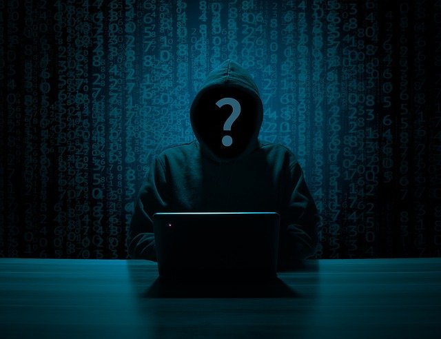 Hacker streamt porno naar informatieborden in Zürich